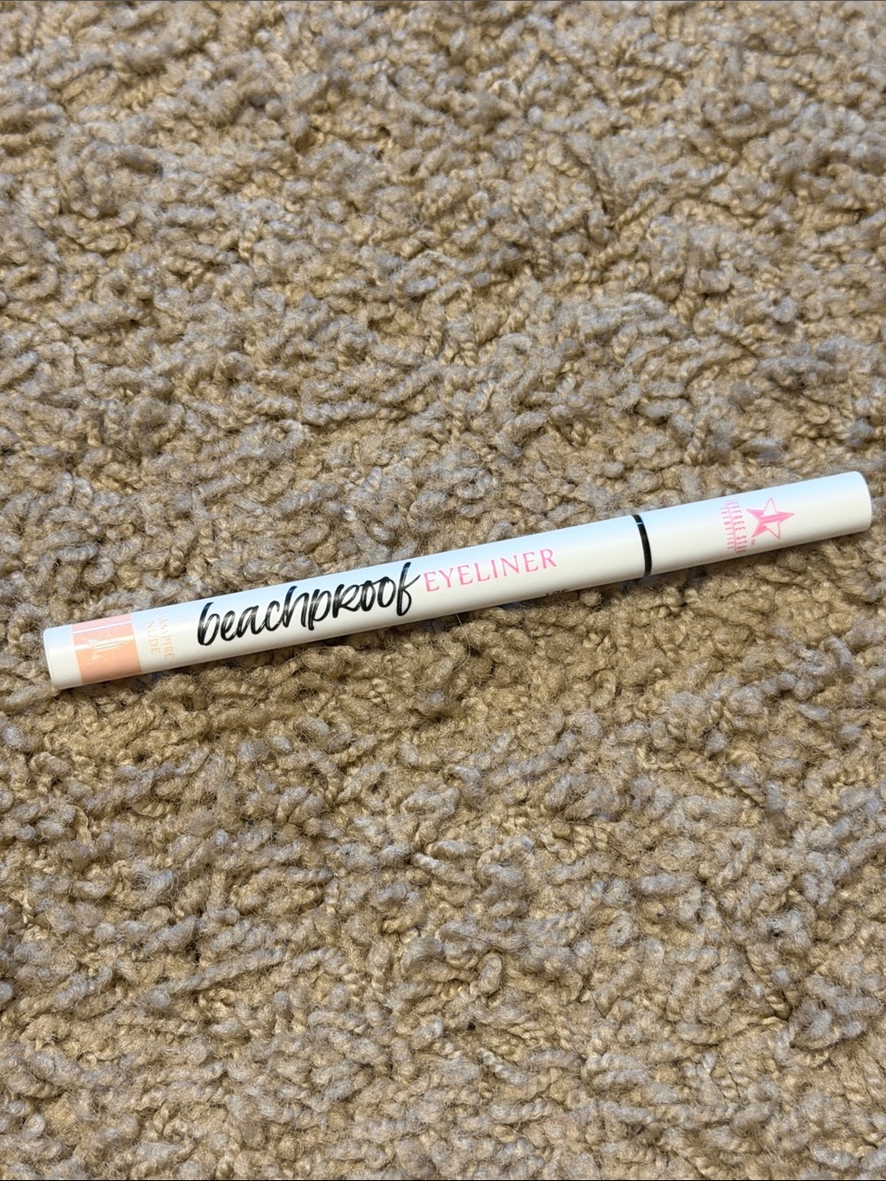 Jeffree Star Beachproof eyeliner in Vampire Nide